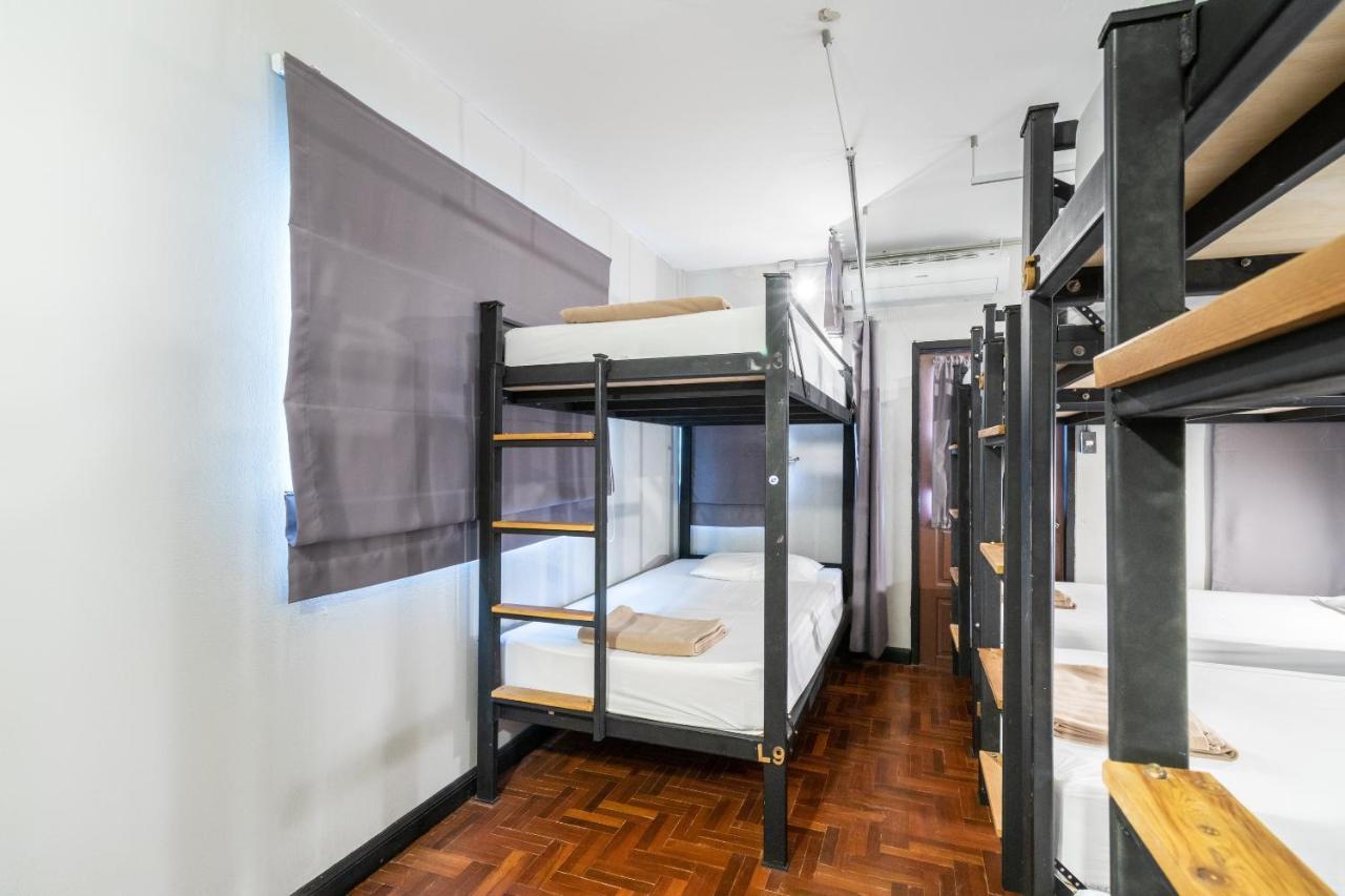 Oyo 677 Le Loftel Hostel Chiang Mai Eksteriør bilde