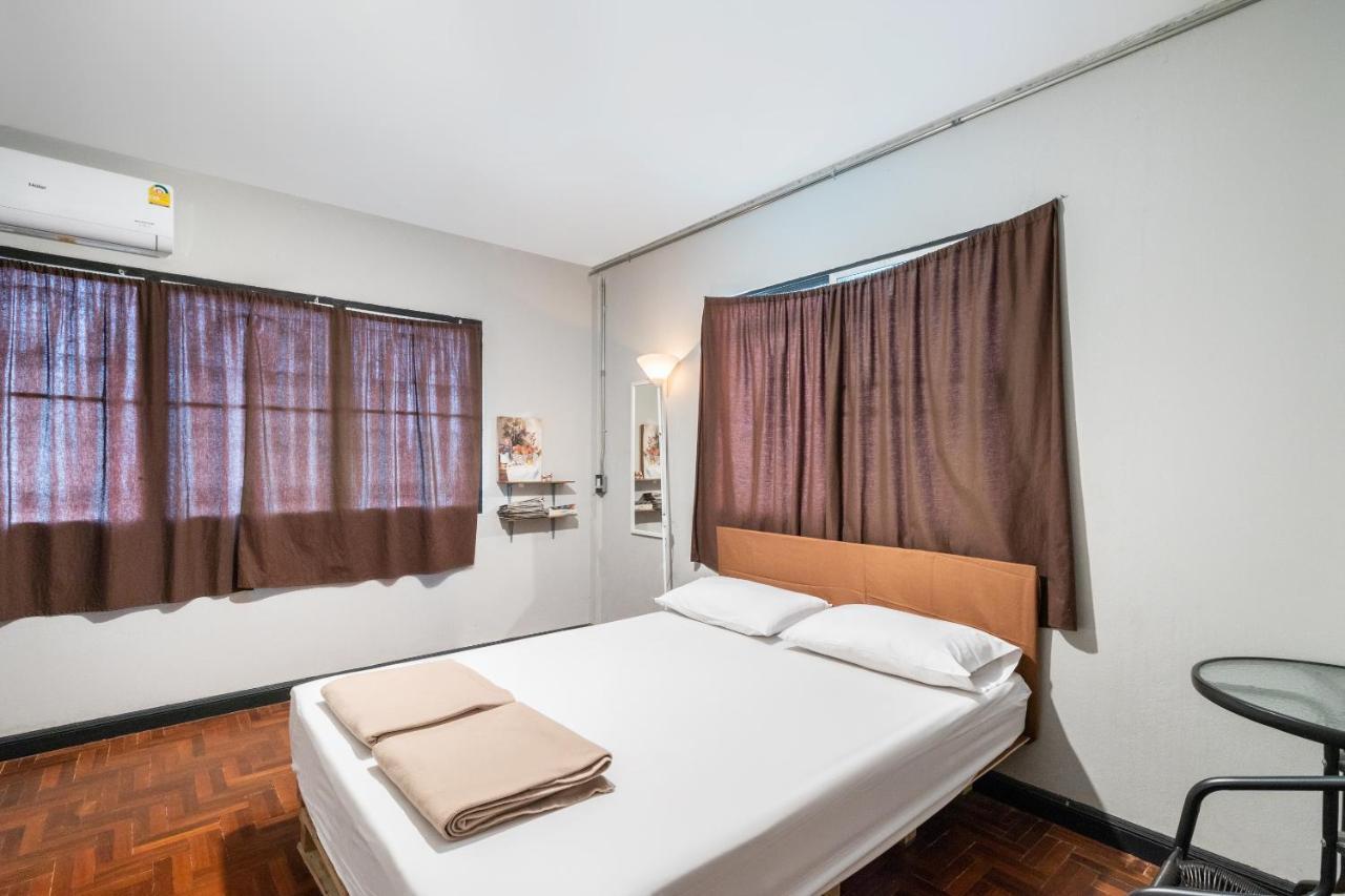 Oyo 677 Le Loftel Hostel Chiang Mai Eksteriør bilde